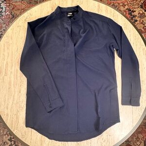 The North Face S20 Explore City Navy Woman's Top Long Sleeve Button Size Medium